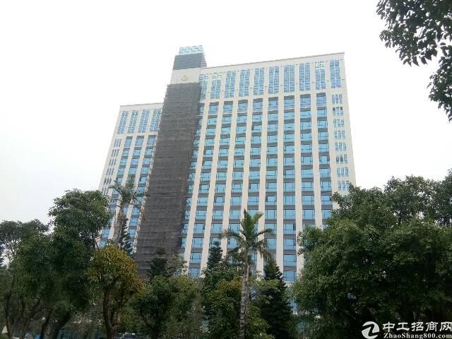 长安街口G4高速出入口惊现地标性写字楼