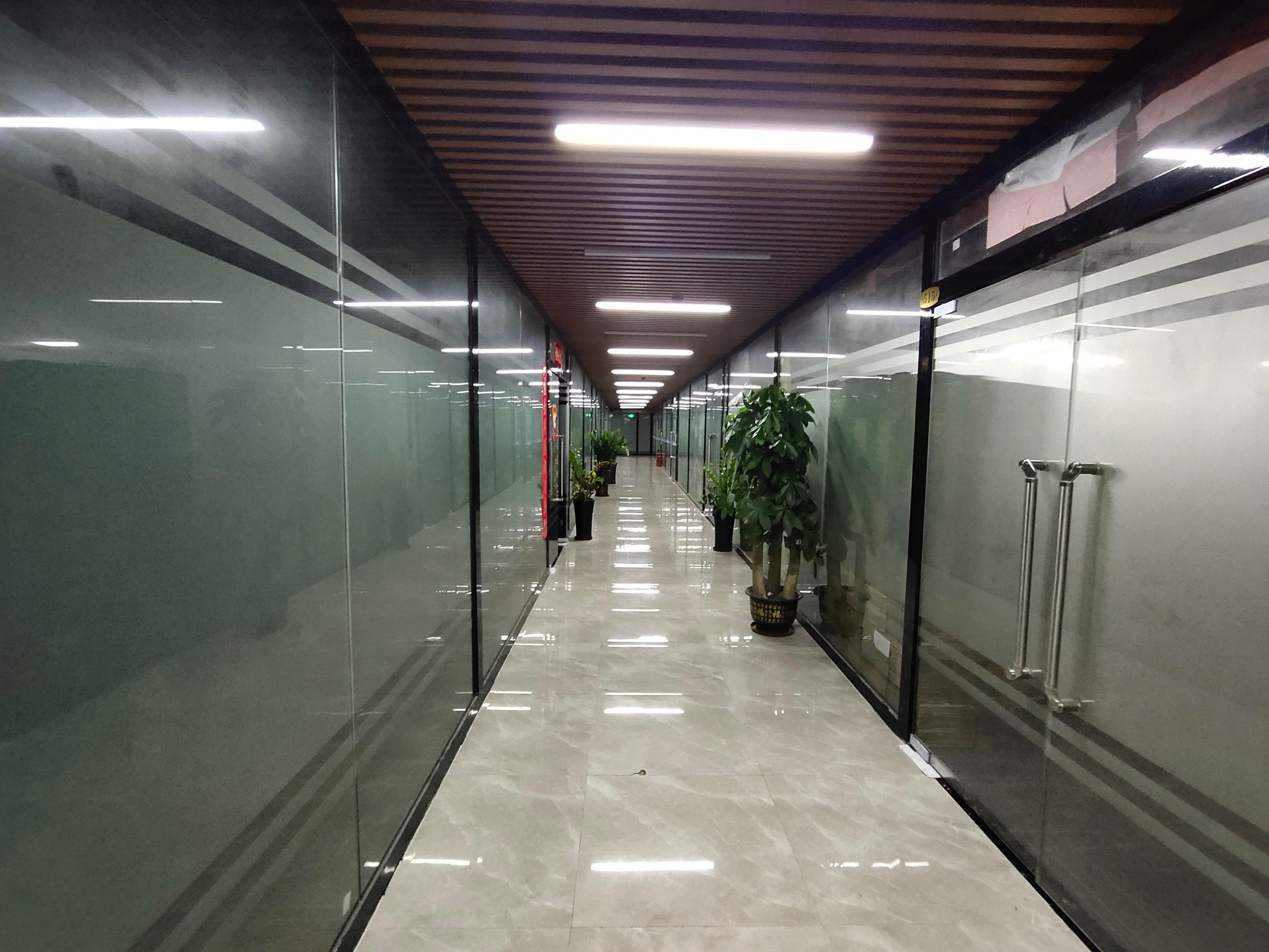 清溪大利简装办公楼600平招租大小可分租适合办公，外贸，电商