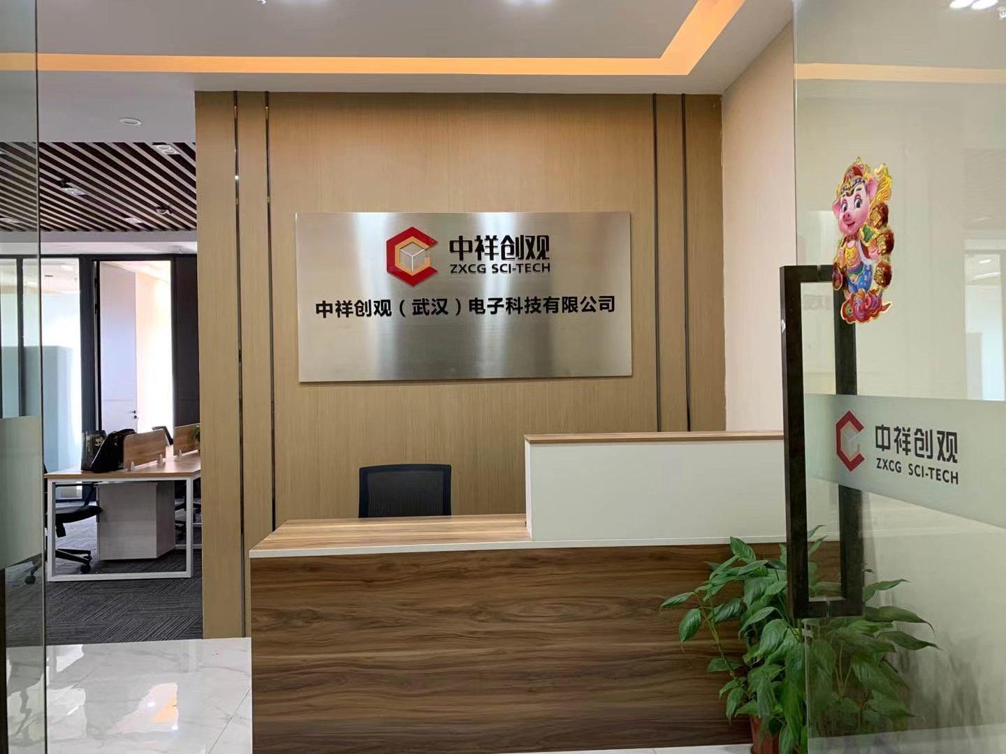 物业直租豪华装修落地玻璃窗办公室出租送办公品即租即用