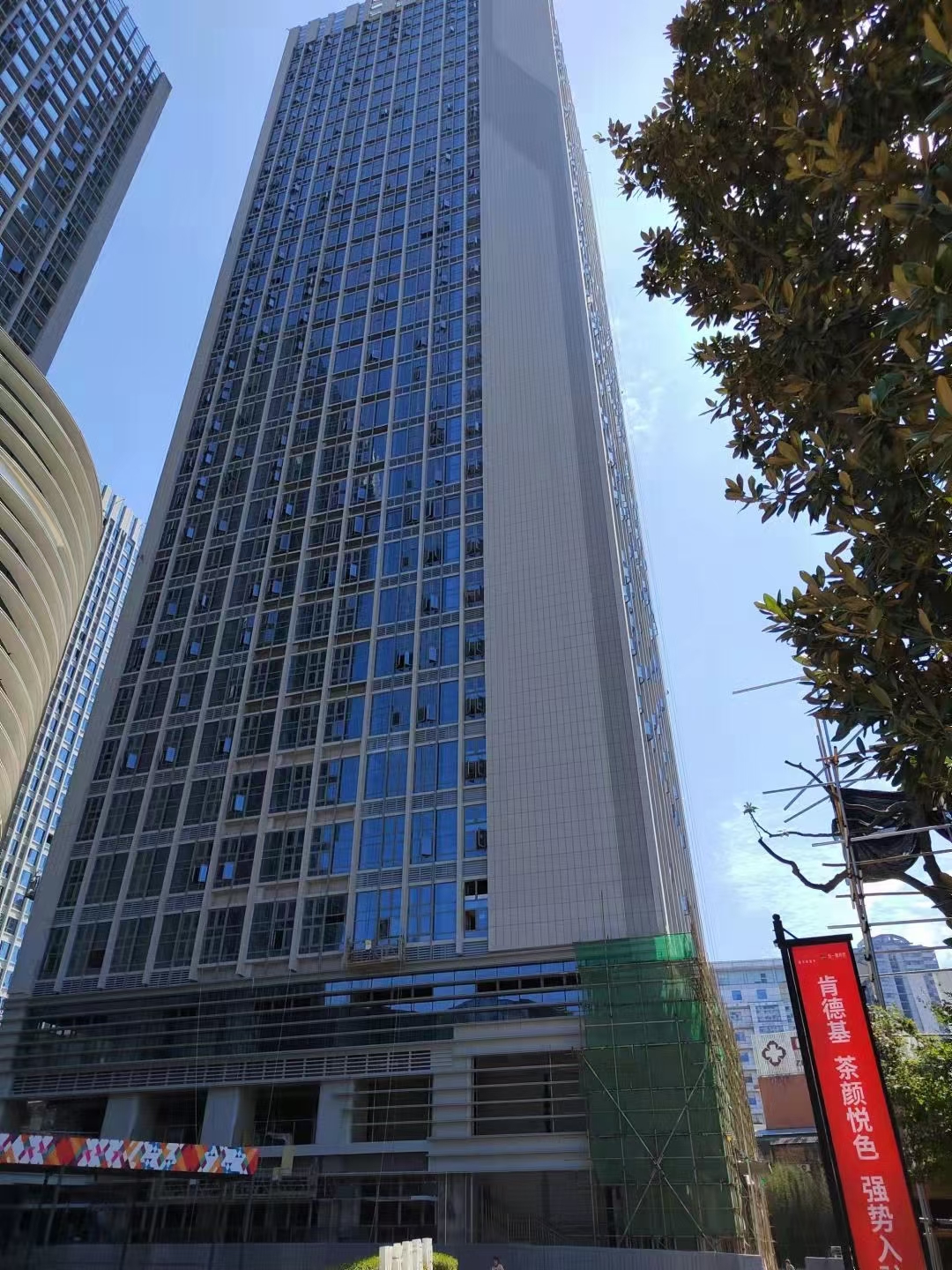 长沙市麓谷高科国际创意中心900方豪华写字办公楼出租拎包入驻