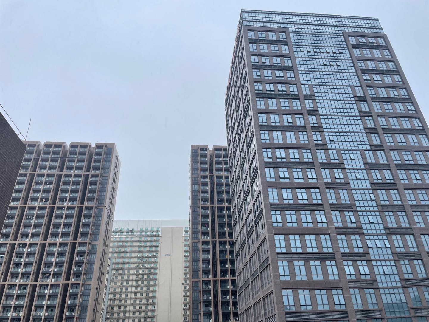 中山市三乡镇精装写字楼出租，户型方正采光好，周边商业配套齐全