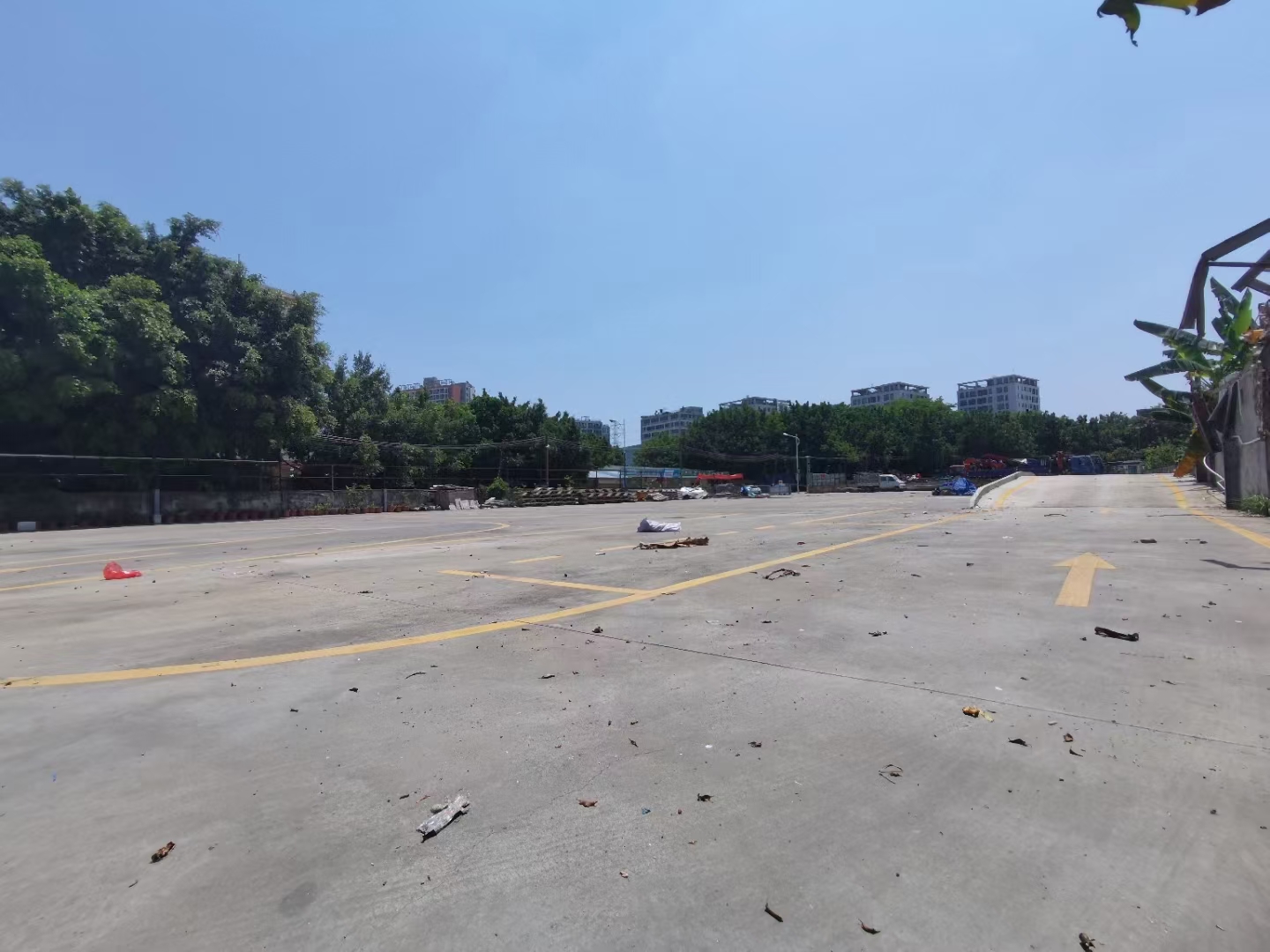 出租丨大石周边硬化空地3600㎡.水电齐全.可办证.灵活分租