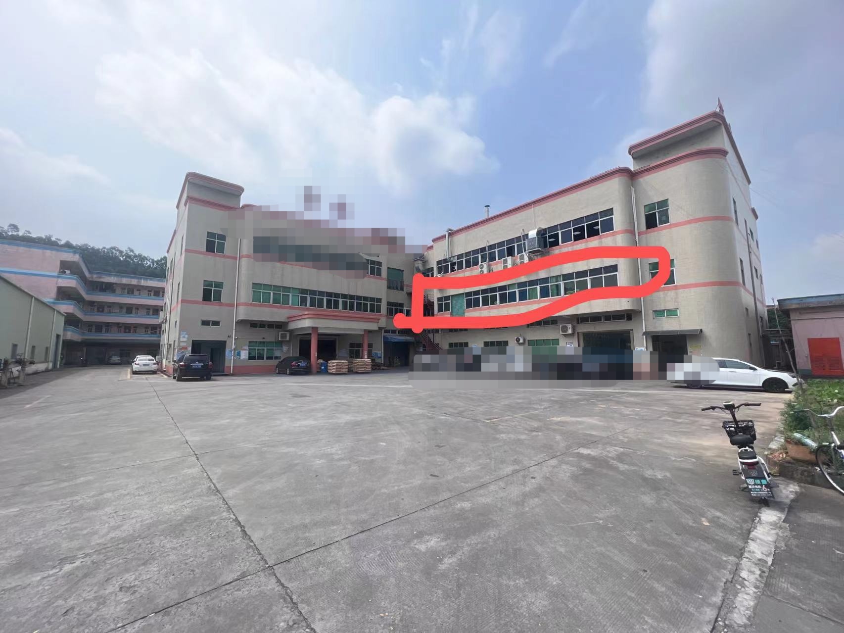 东莞市常平镇工业园内标准厂房二楼1500平空地超大