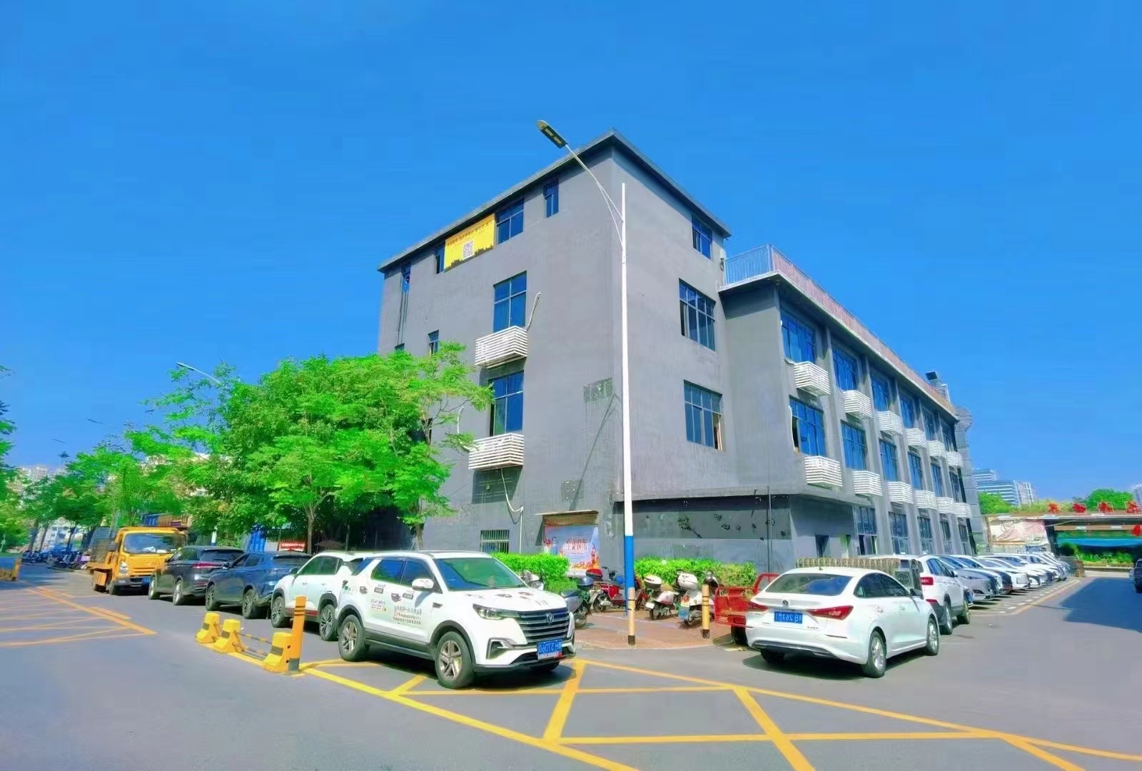 深圳沙井3600㎡独院独栋厂房办公研发组装带装修