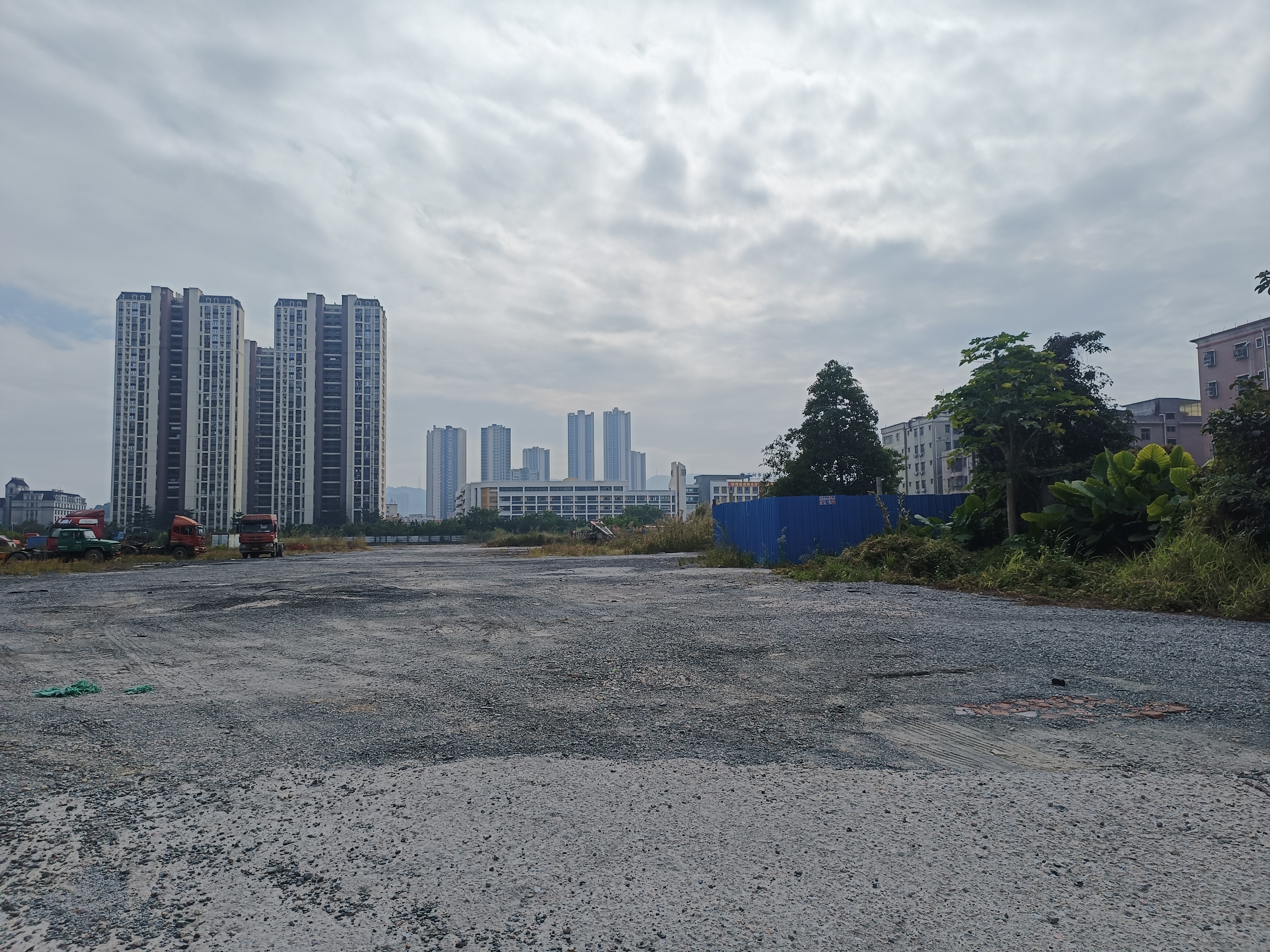 深圳原房东居民区附近1500亩