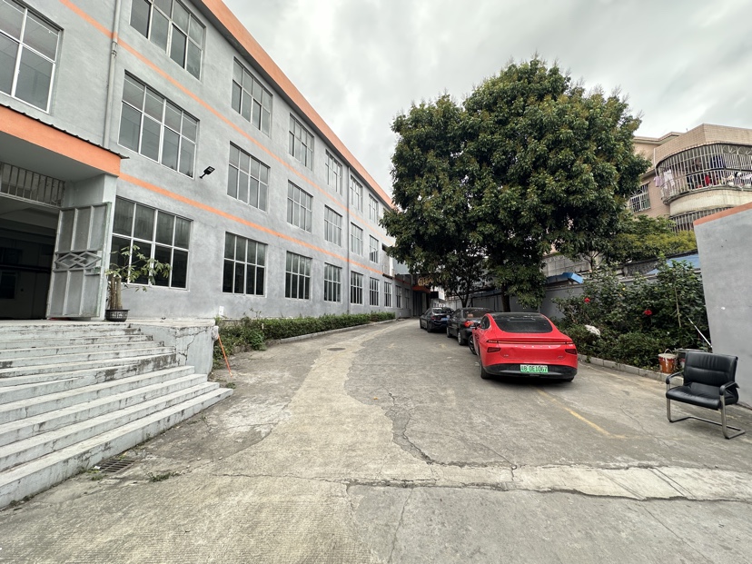 平湖广场附近4580平独院厂房出租可分租