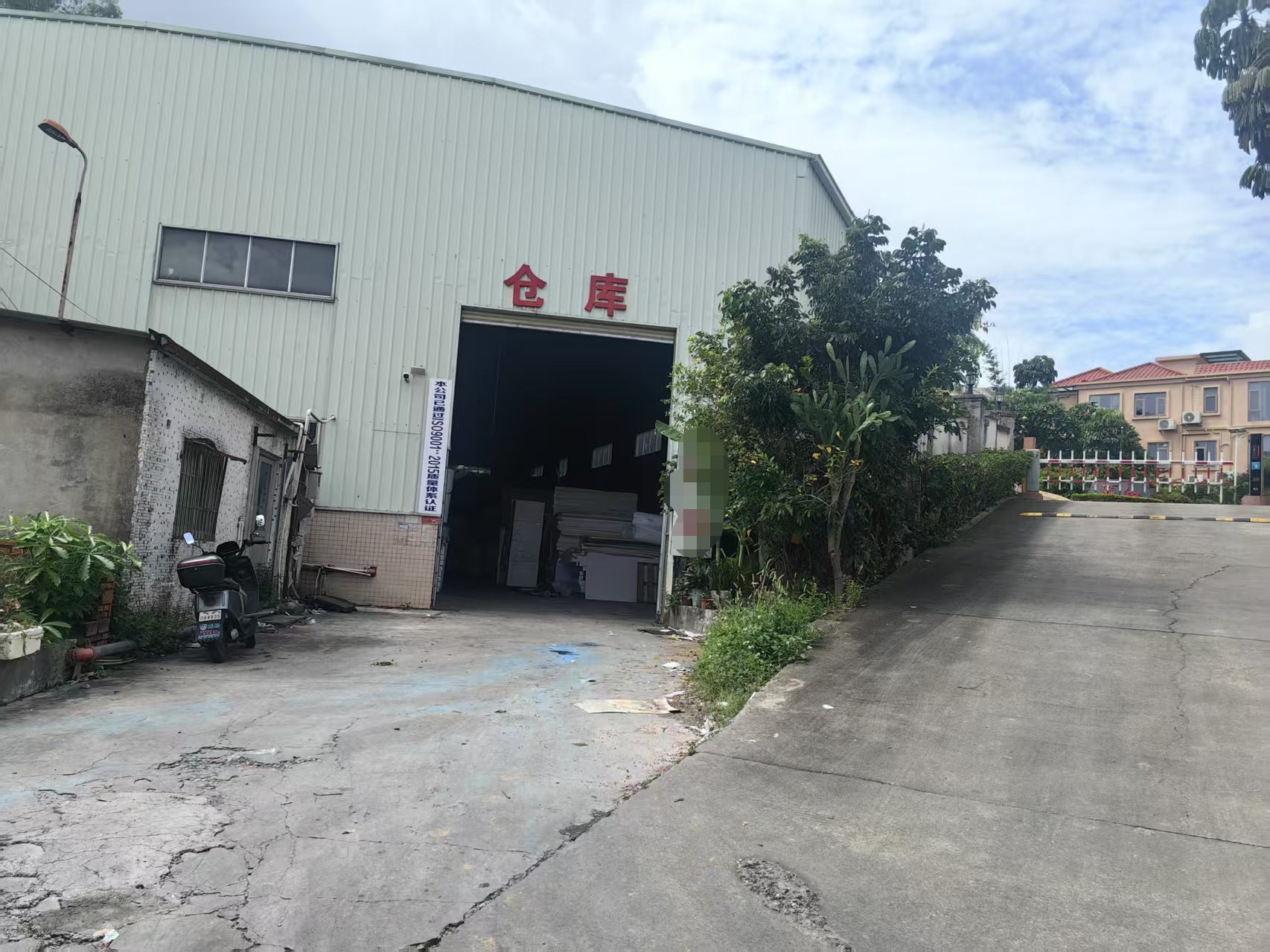 樟木头镇石新管理区原房东单一层钢结构厂房1300平方出租
