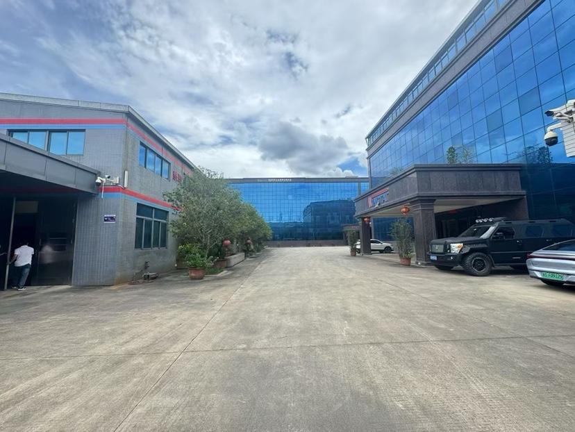 塘厦林村原房东独院1.5万平米了可以分租花园式厂房带装修