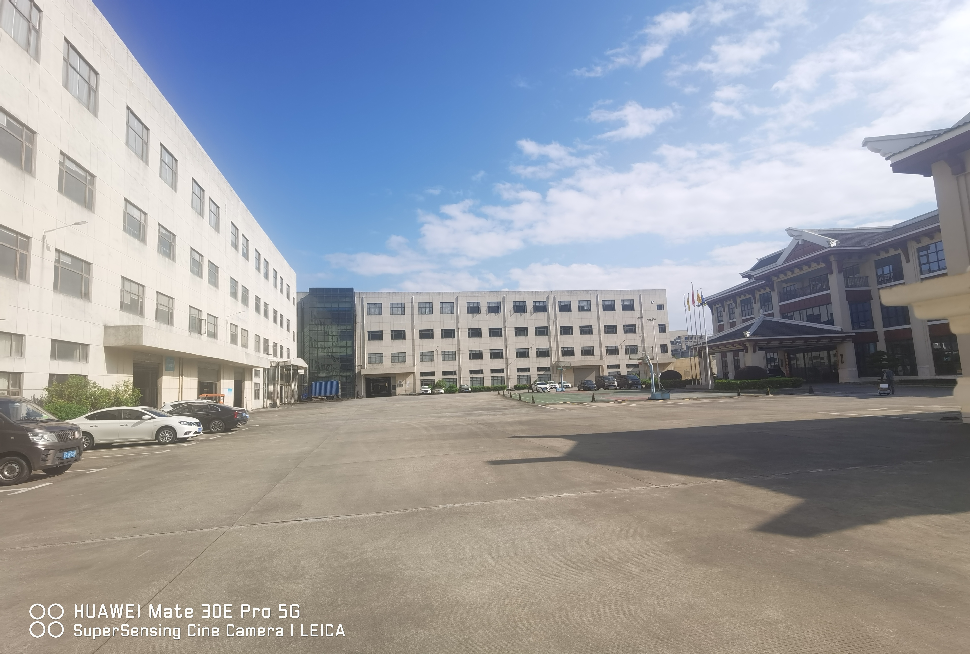 桥头镇新出原房东独门独院标准厂房出租，空地超大，单层面积大