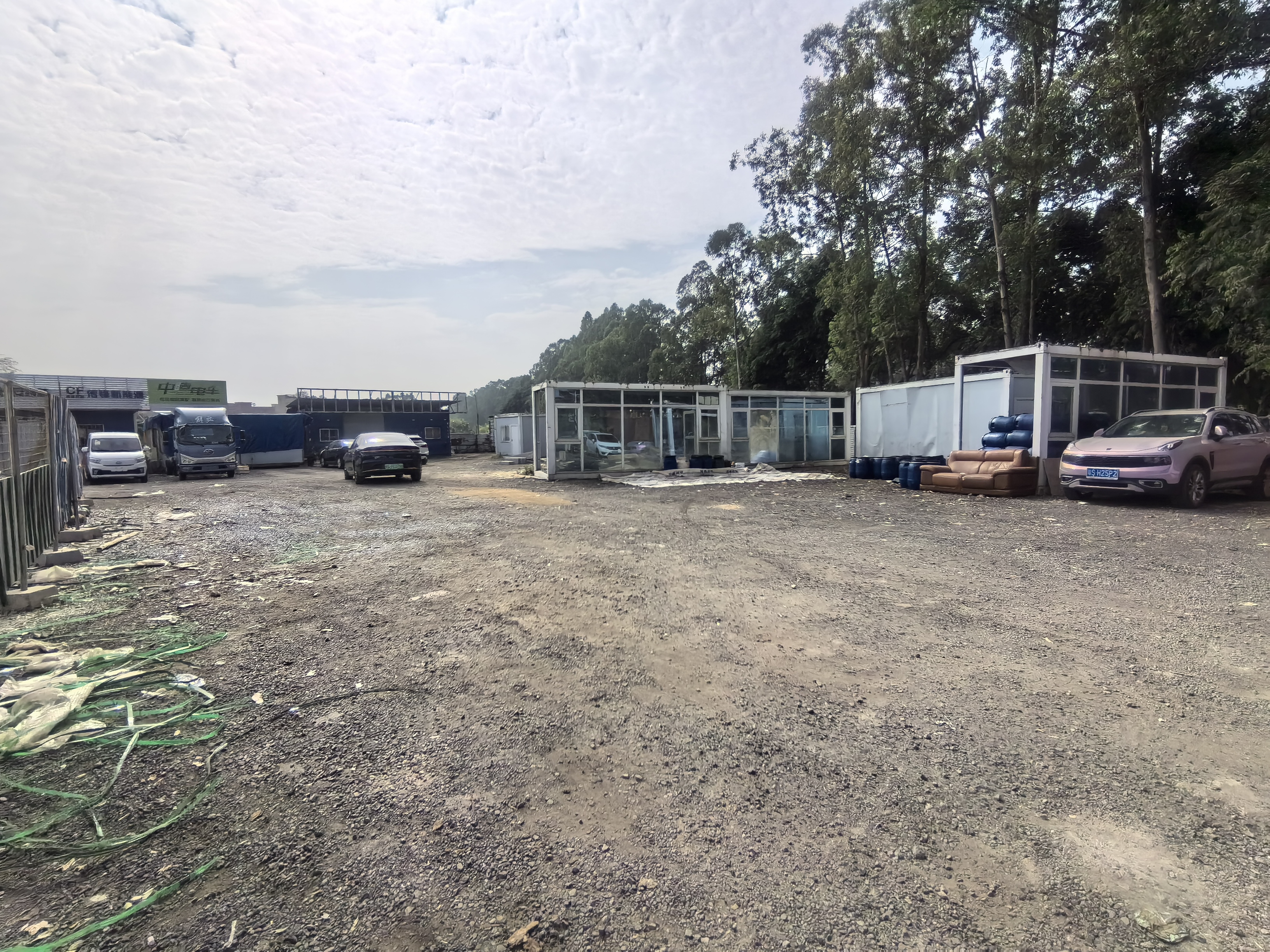 厚街三屯空地2000㎡空地租金5元，可做堆放设备、停车等！