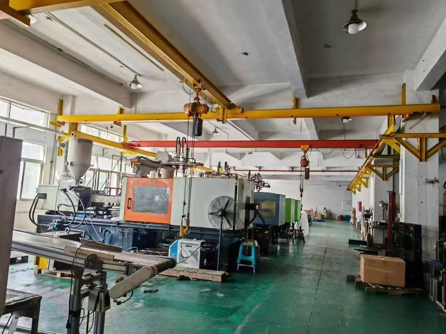 长安镇乌沙新出二楼3300平方重工业厂房招租