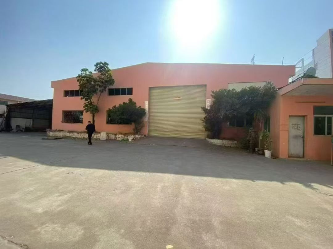 大朗原房东独院单一层2700平方厂房出租，厂房滴水7米，宿舍