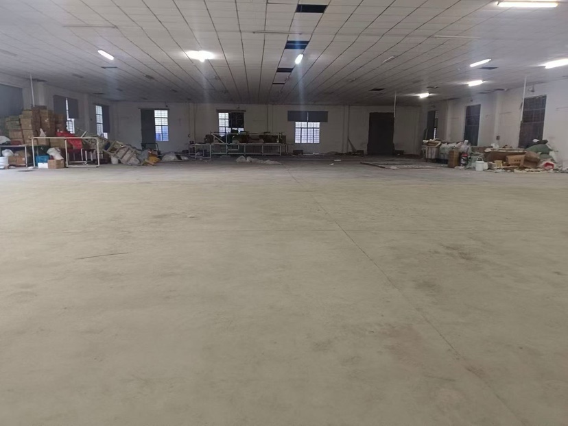 坊园区,单一层一楼1200方出租，厂房方正无柱，​适合