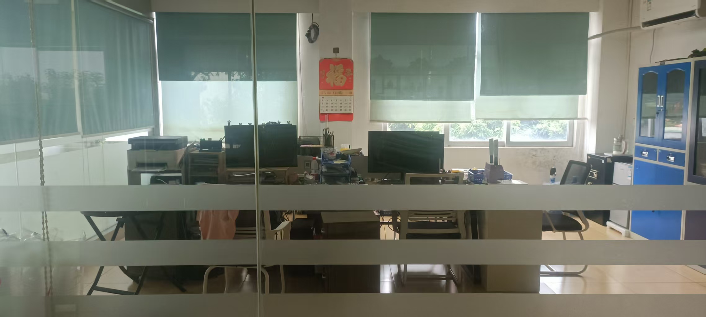 东莞市中堂镇1-3层办公楼1900平方出租。