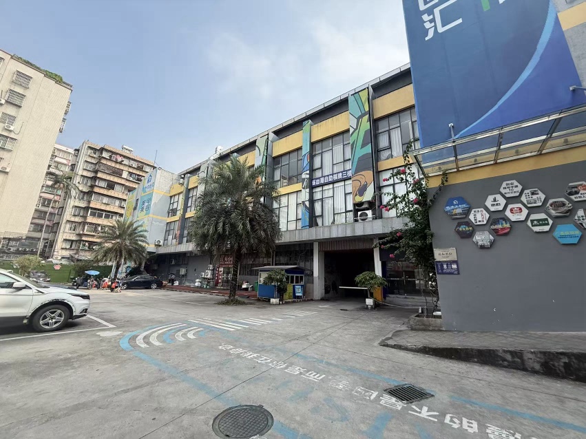 白云现成精装修办公室大小可分