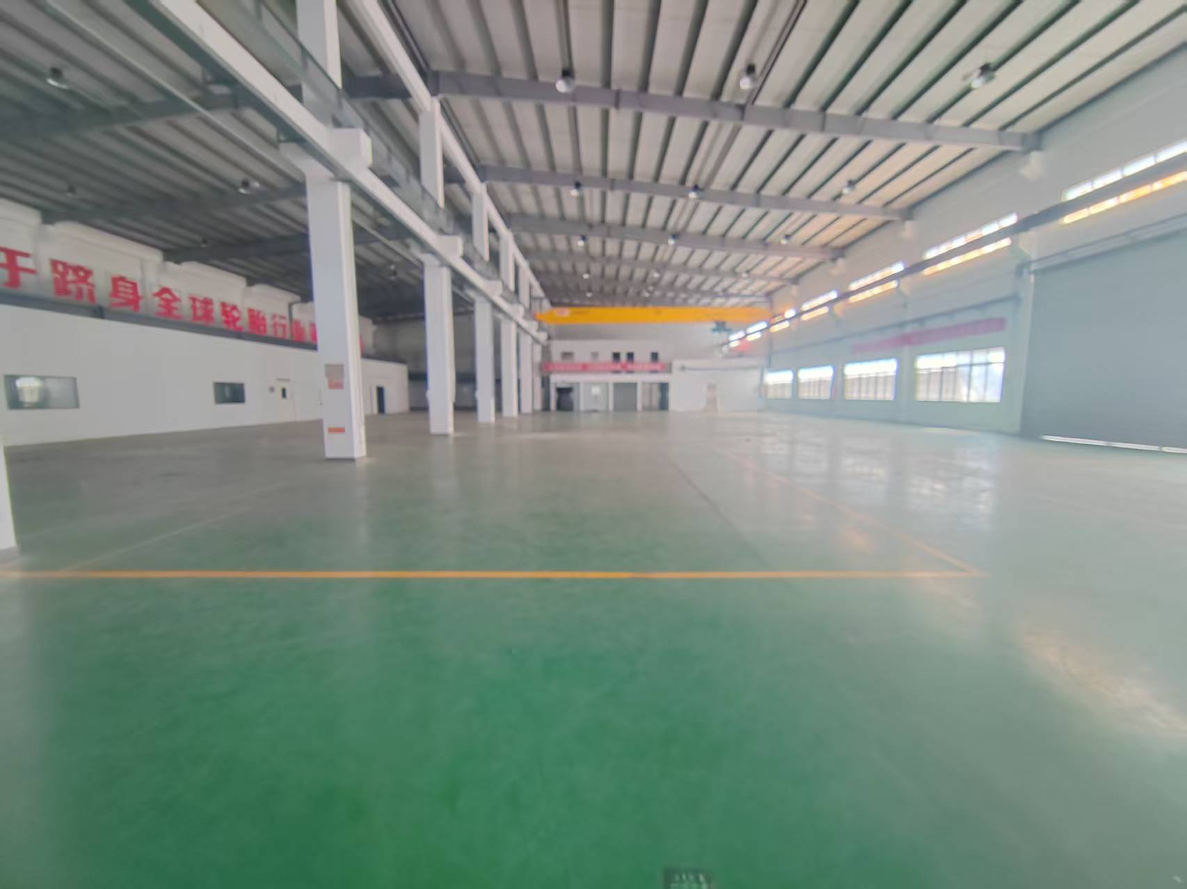丹灶大型工业区原房东单一层2400方，带航车厂房出租
