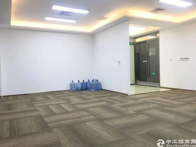 宝安机场附近带家私入驻，办公室出租