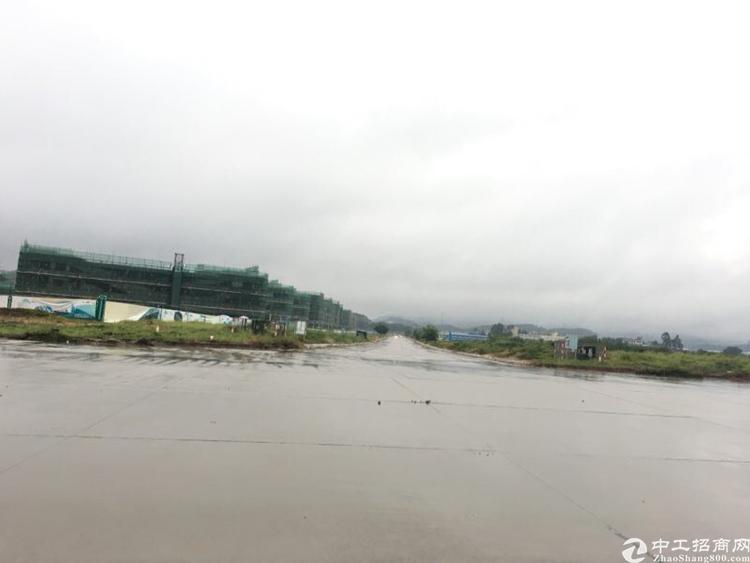 四川省成都市新津县150平地皮出售