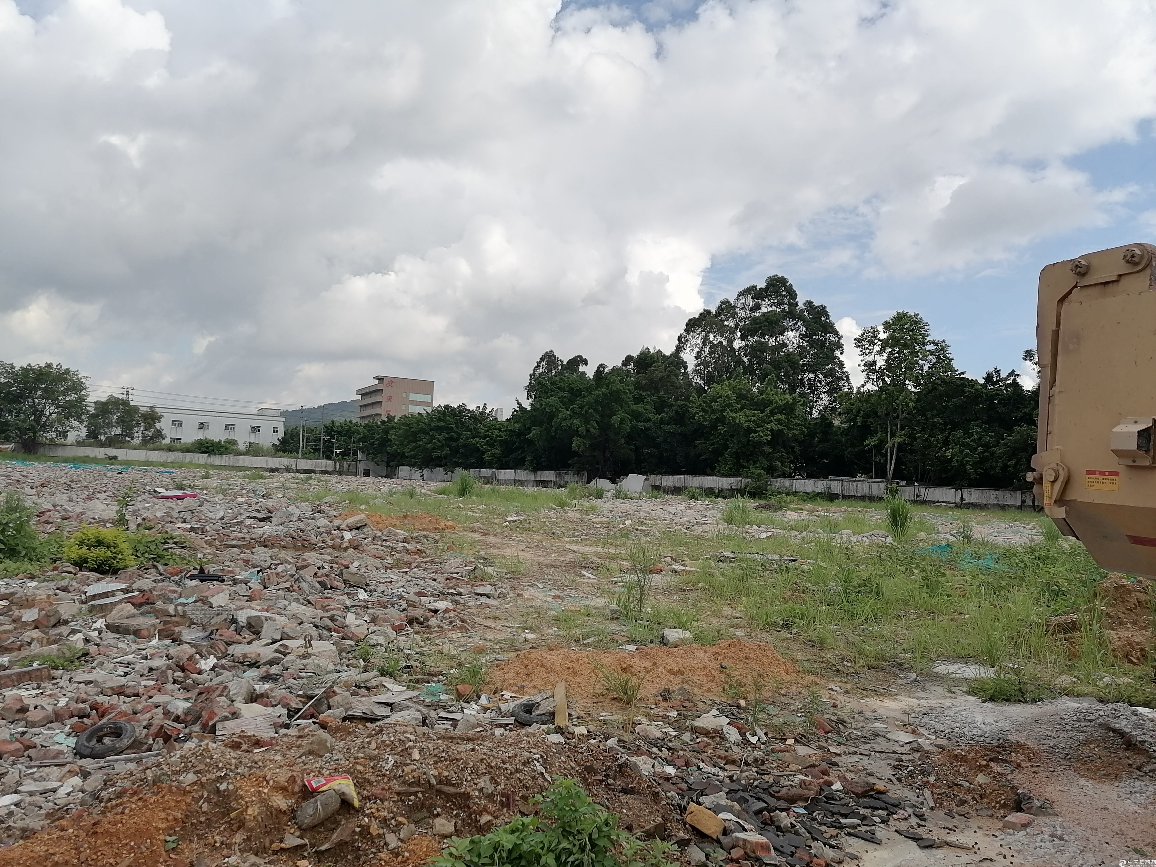 龙岗区大路边空地6000平方空地