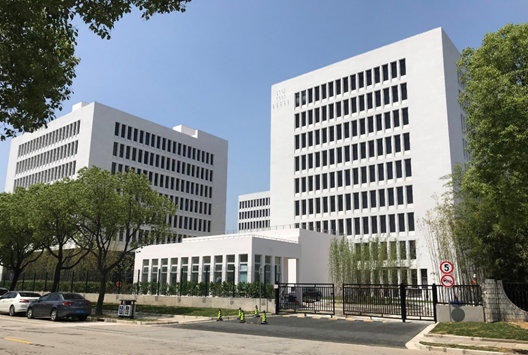 9号线金吉路地铁口浦发江程广场带装修带家具免租期60天