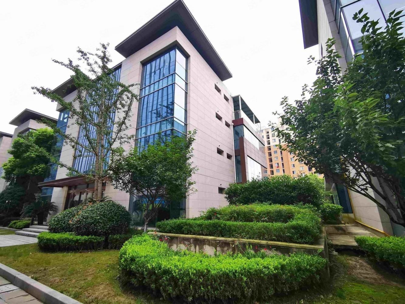 11号线南翔丨中暨大厦独栋丨单价2万出售丨水电煤全通